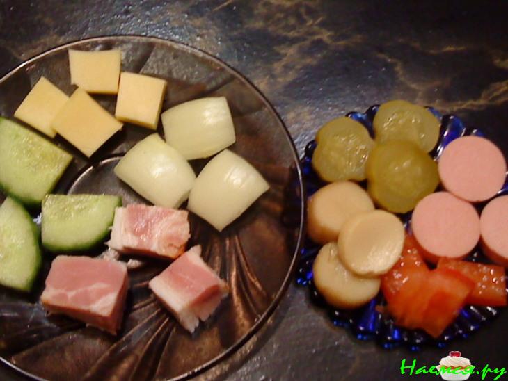 Закуска на шпажках Закуска на шпажках