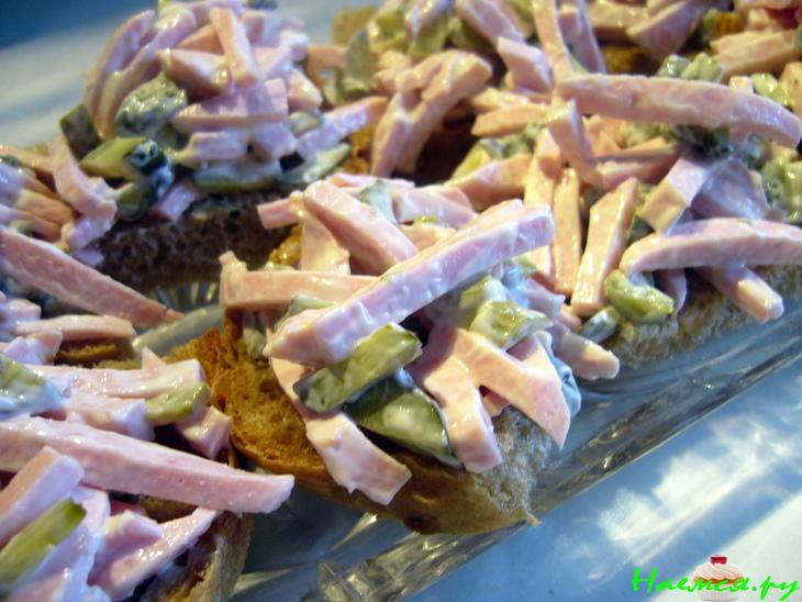 Колбасный салат