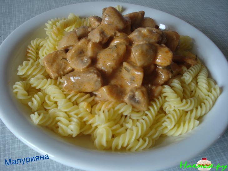 Мясо в сырном соусе