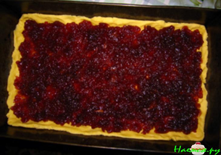 Тертый пирог с вареньем