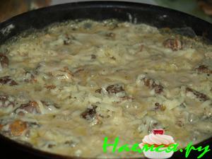 Печень куриная в соусе под сыром