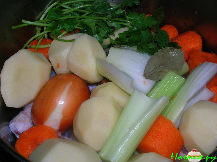 Куриный суп по-римски