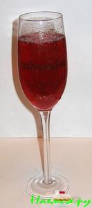 Игристый фруктовый коктейль