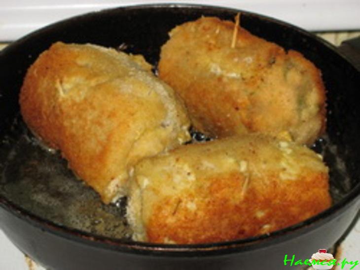 Рулетики рыбные с сырно-грибной начинкой