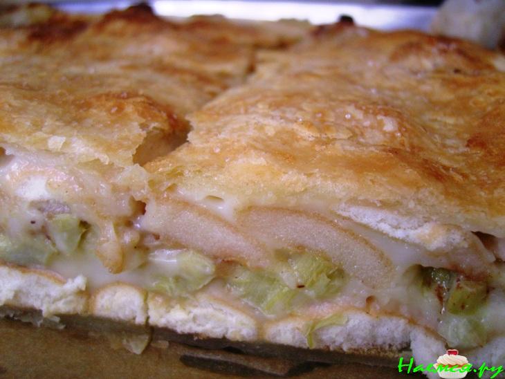 Пирог с ревенем и корицей