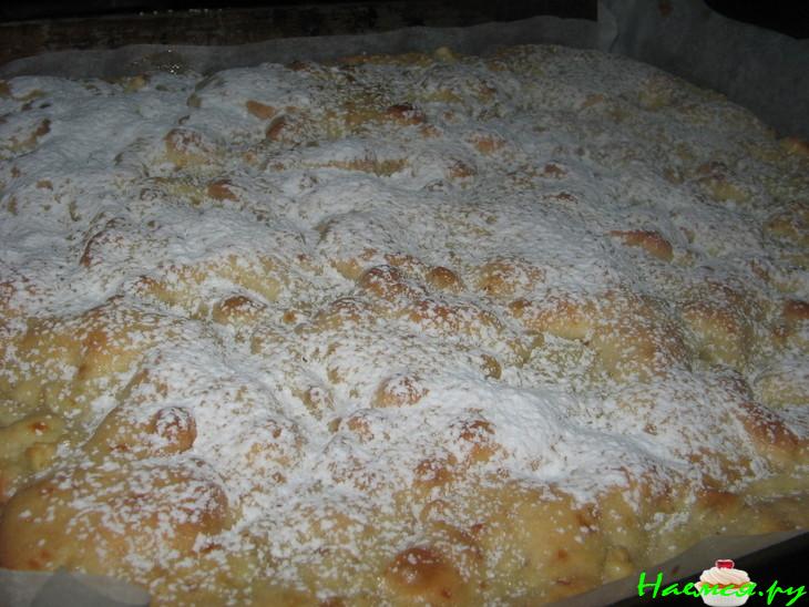 Пирог яблочный с ванилью