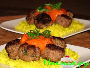 Мясные фрикадельки с соусом из запечённой паприки (Polpettine con salsa peperone)