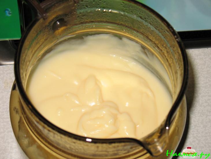 Песочный тортик с ягодами и сливочно-заварным кремом