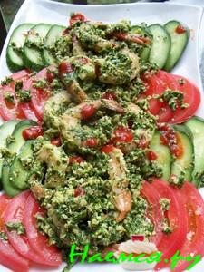 Салат с креветками и крабовым мясом