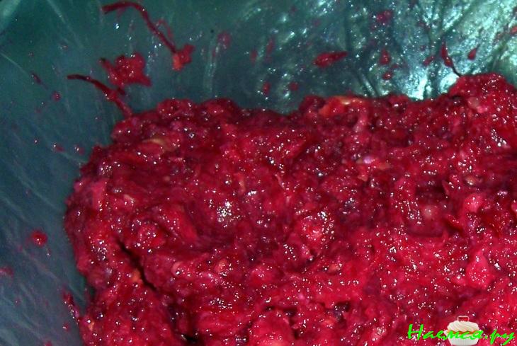 Розовые котлеты с манговым соусом