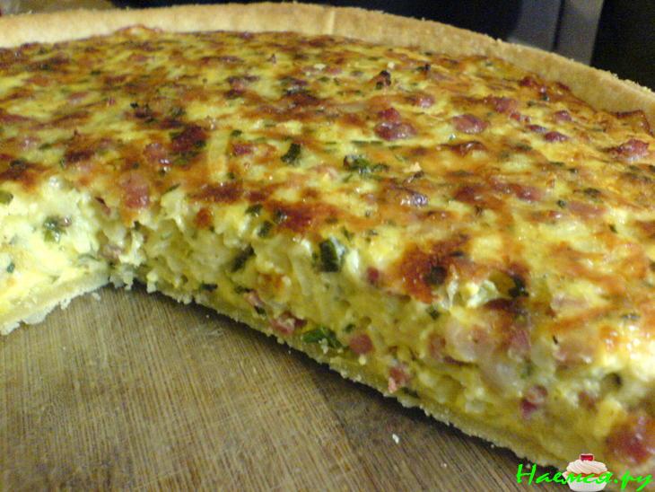 Луковый пирог с окороком