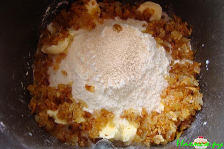 Луковый дрожжевой хлеб Луковый дрожжевой хлеб