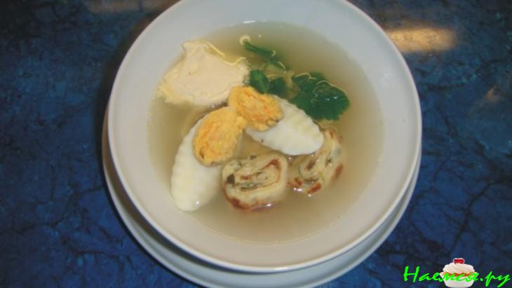 Бульон с блинчиками