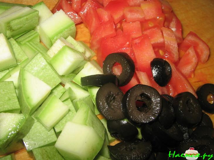 Рыба запеченная с кабачками