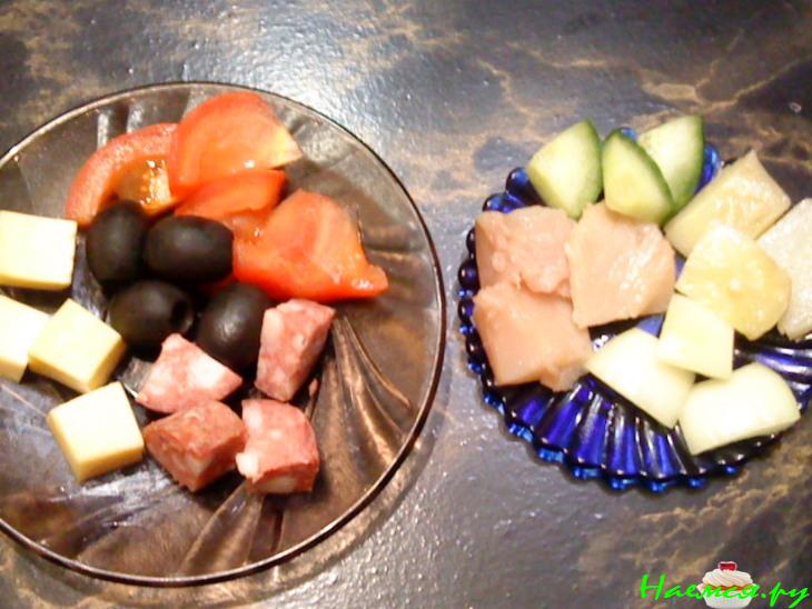 Закуска на шпажках Закуска на шпажках