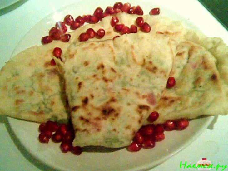 Кутабы с зеленью + гранаты