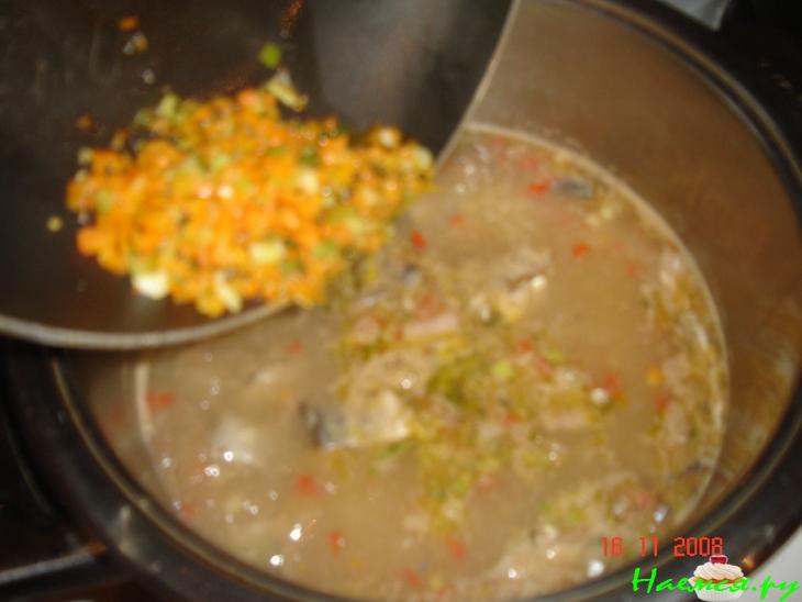 Горохово-рыбный суп