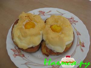 Яйца "в шапке"