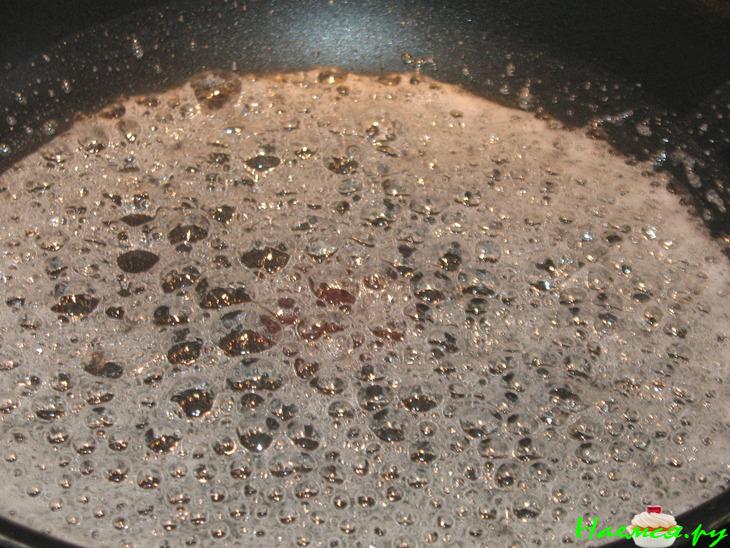 Свиные ребрышки в карамельном соусе Свиные ребрышки в карамельном соусе