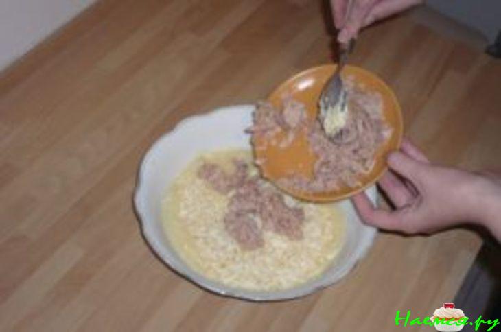 Омлет с тунцом 