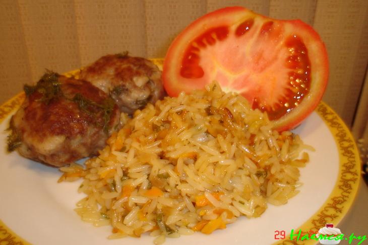 Рис с луком и морковью на гарнир