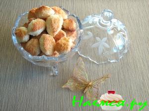 Кокосовое печенье в чаю