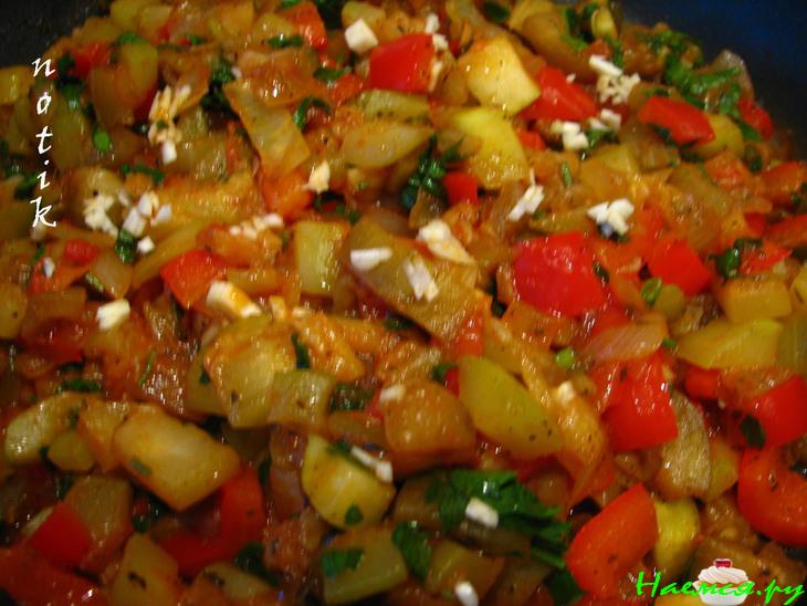 Овощное ассорти с прованскими травами