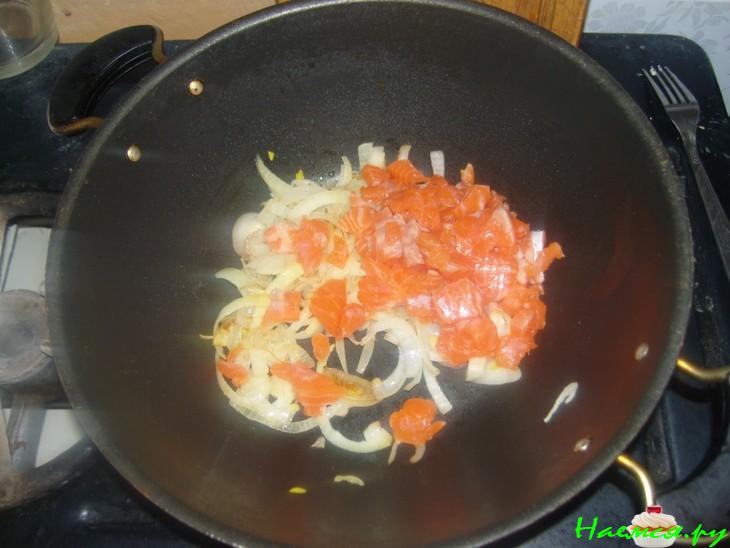 Пирог с рыбой и сыром