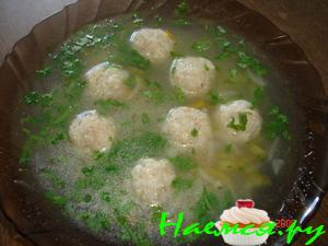 Рассольник с кальмаровыми фрикадельками Рассольник с кальмаровыми фрикадельками