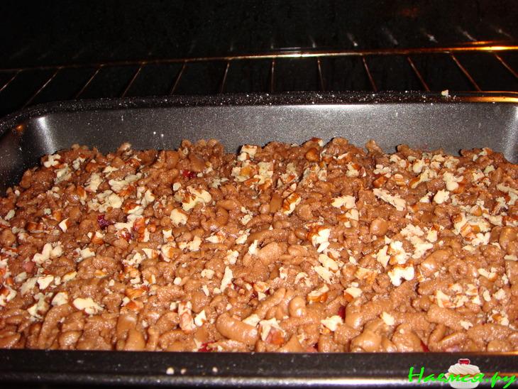 Пирожное 'Клубничка в какао'