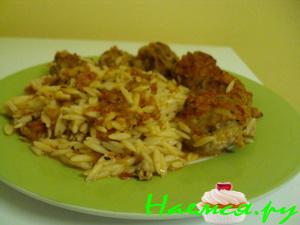 Тефтели с макарошками в духовке