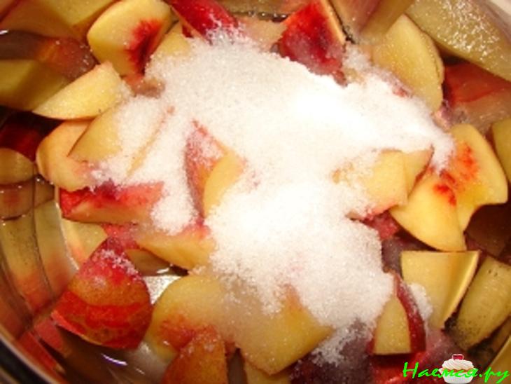 Нектарины с йогуртом а-ля мороженое