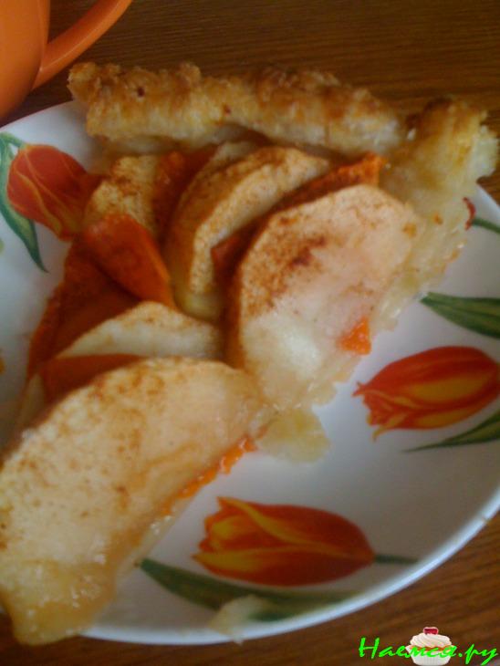 Пирог 'Радужный' с тыквой и яблоками