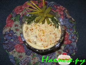 Салат 'Кальмары под шубой'