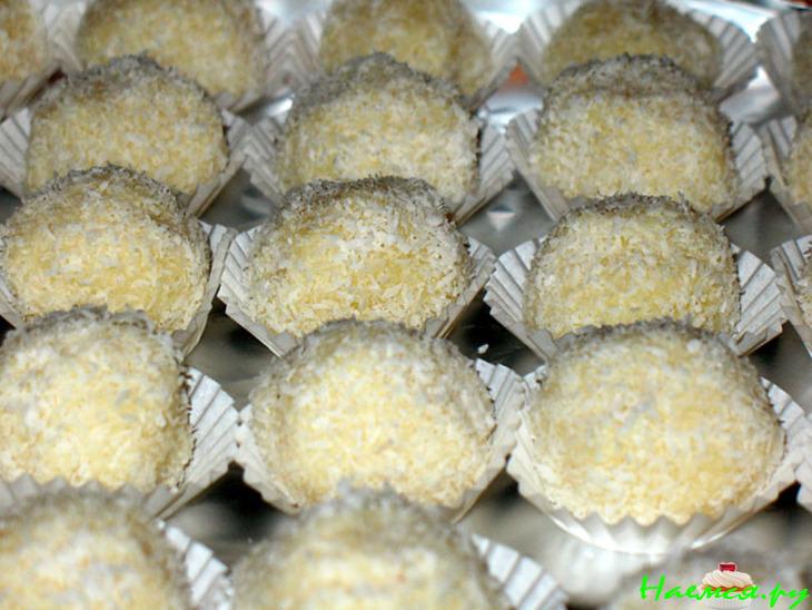 Мини-пирожные "Снежки" Мини-пирожные "Снежки"