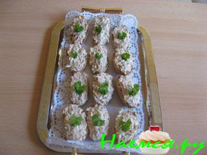 Бутерброды с тунцом и яйцом