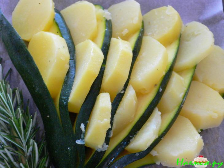 Веер из цуккини с картошкой 