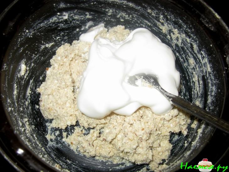 Творожно-ореховый пирог с финиками