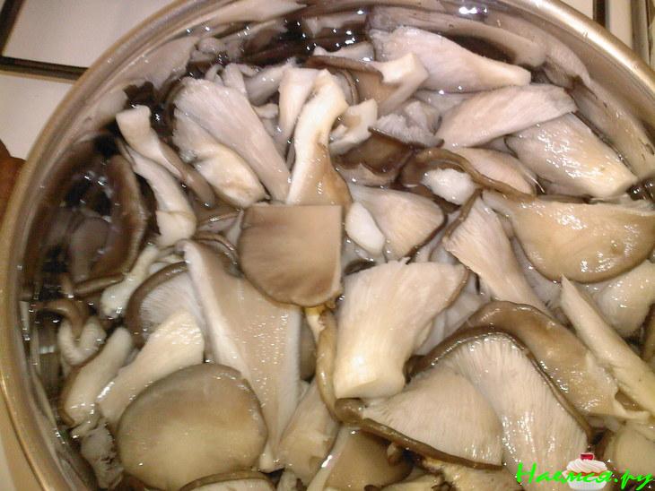 Пикантный салат из вешенок