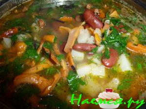 Простенький суп из лисичек