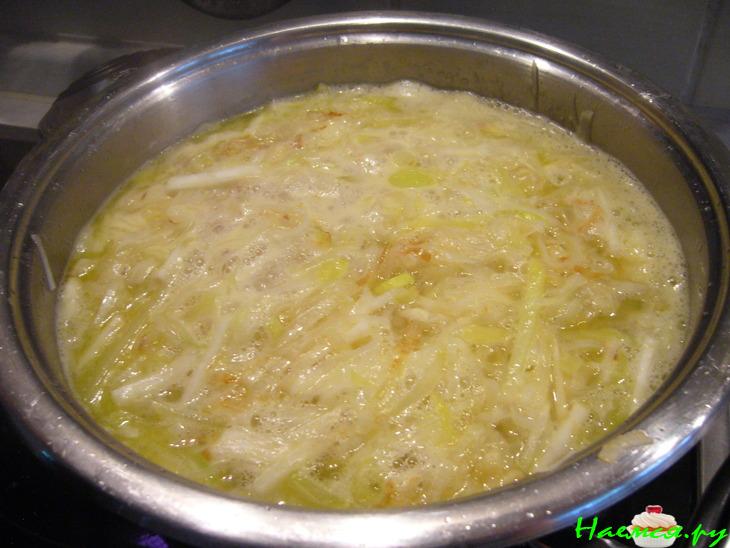 Сырный суп-крем с луком пореем