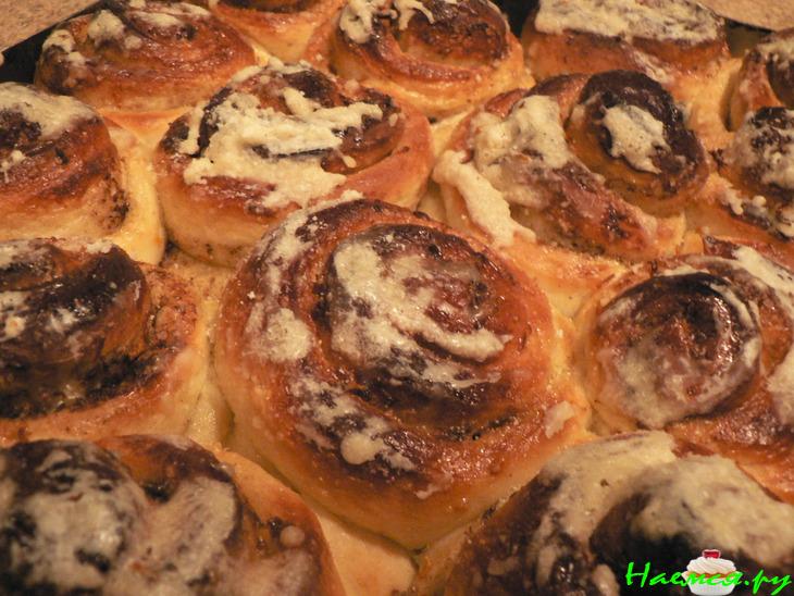 Булочки с маслом и корицей