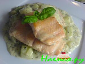 Рыба с огуречным соусом, или тушенными огурцами!