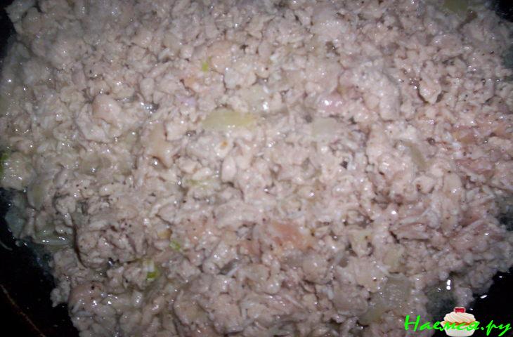 Перец фаршированный рисом и фаршем