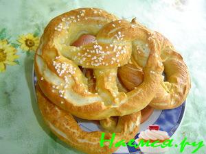 Брецелн-Laugenbrezeln