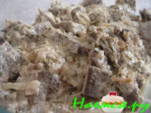 Язык говяжий в ореховом соусе