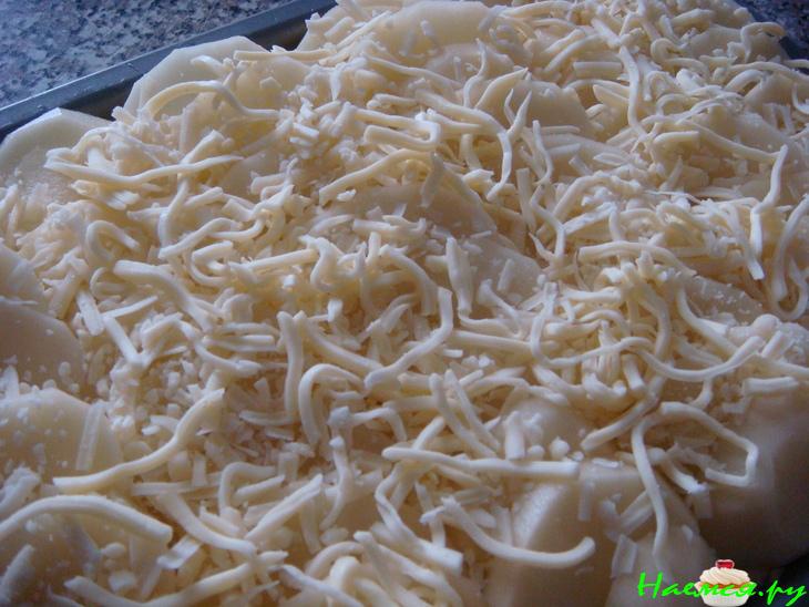 Ароматный картофель с сыром моцарелла Ароматный картофель с сыром моцарелла