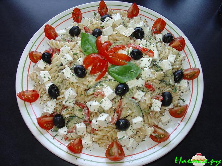 Fussili-салат с жаренными овощами