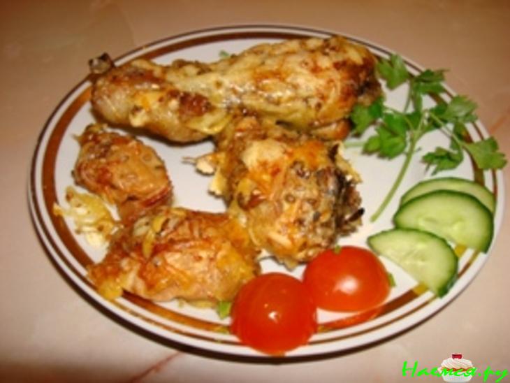 Куриные голени с кунжутом и яблоками