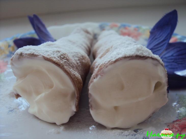 Трубочки с начинкой (Canutillos rellenos)